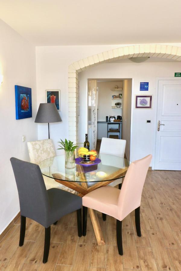 Maestral Apartment